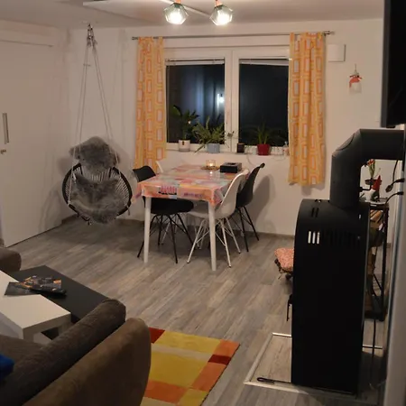 Apartma In Wellness Mesecina Daire