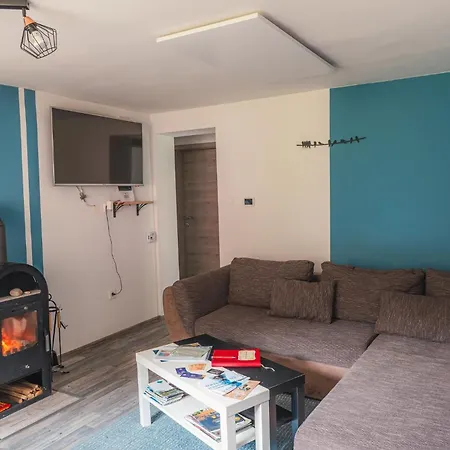 Apartma In Wellness Mesecina Daire