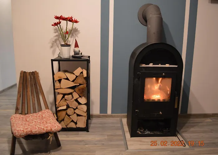 アパート Apartma In Wellness Mesecina