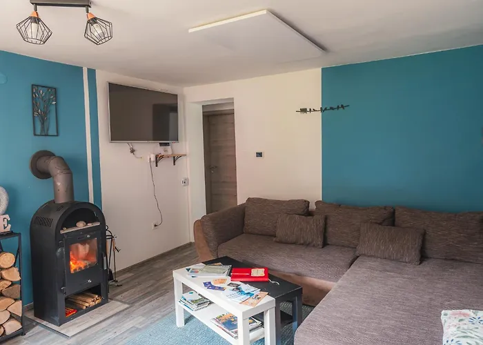 Apartma In Wellness Mesecina アパート