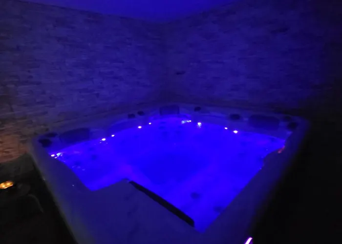 アパート Apartma In Wellness Mesecina